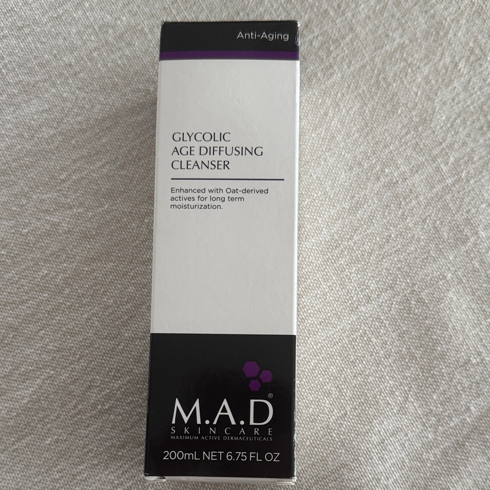 M.A.D Skincare Glycolic Age Diffusing Cleanser